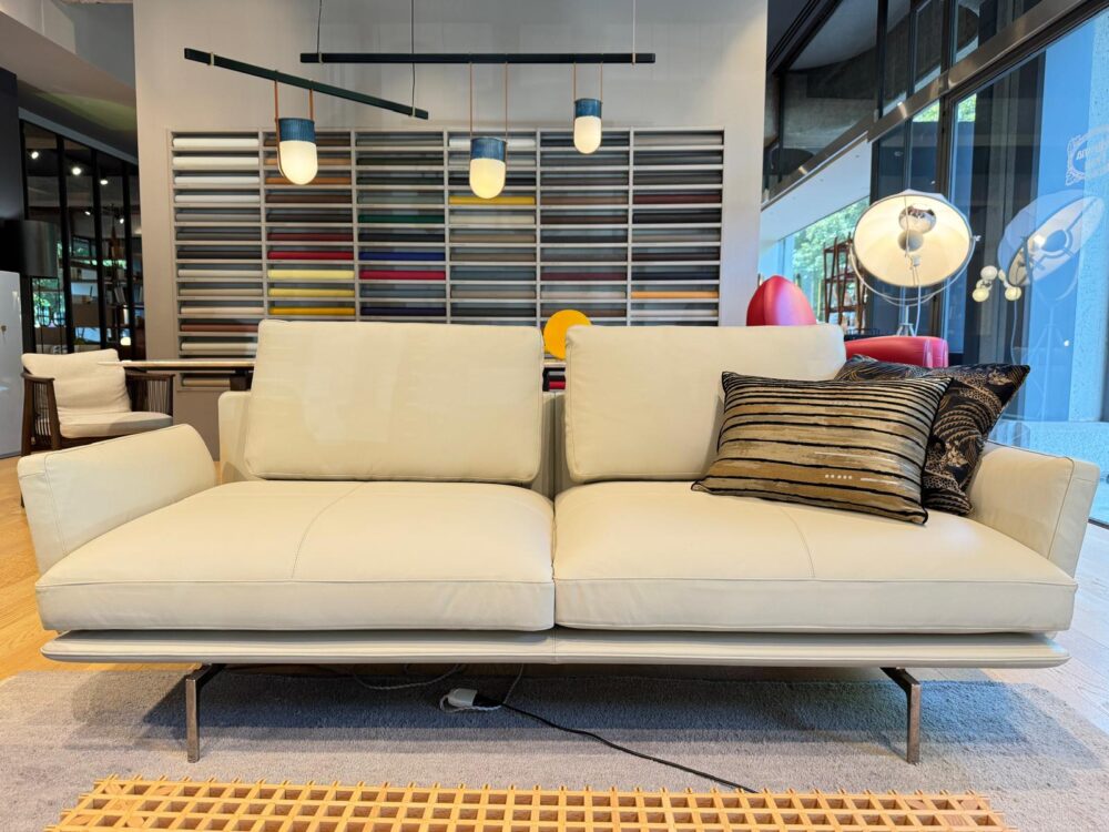 Get-Back-Poltrona-frau-Torino-divani-di-design-Torino-in-promozione